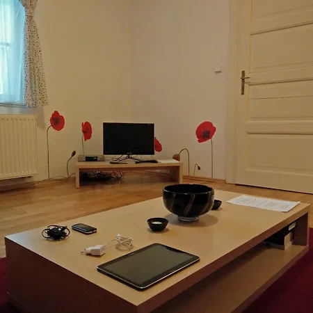 Tynska 7