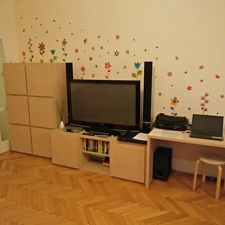 Týnská 7 * Praga