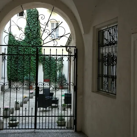 Týnská 7 Apartamento