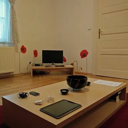 Týnská 7