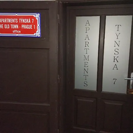 Týnská 7 Apartamento *
