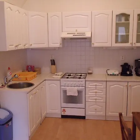 Apartment Tynska 7 *
