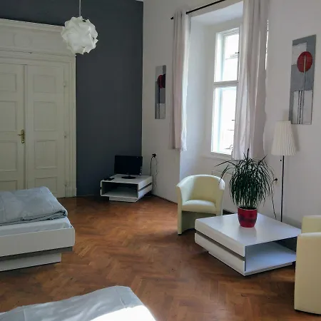 Tynska 7 Apartment