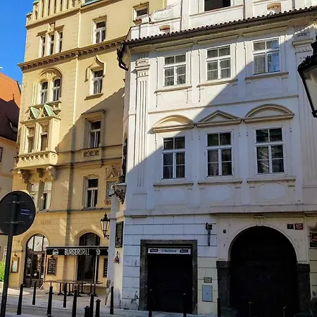 Apartment Tynska 7