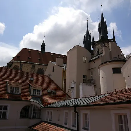 Tynska 7 Apartment